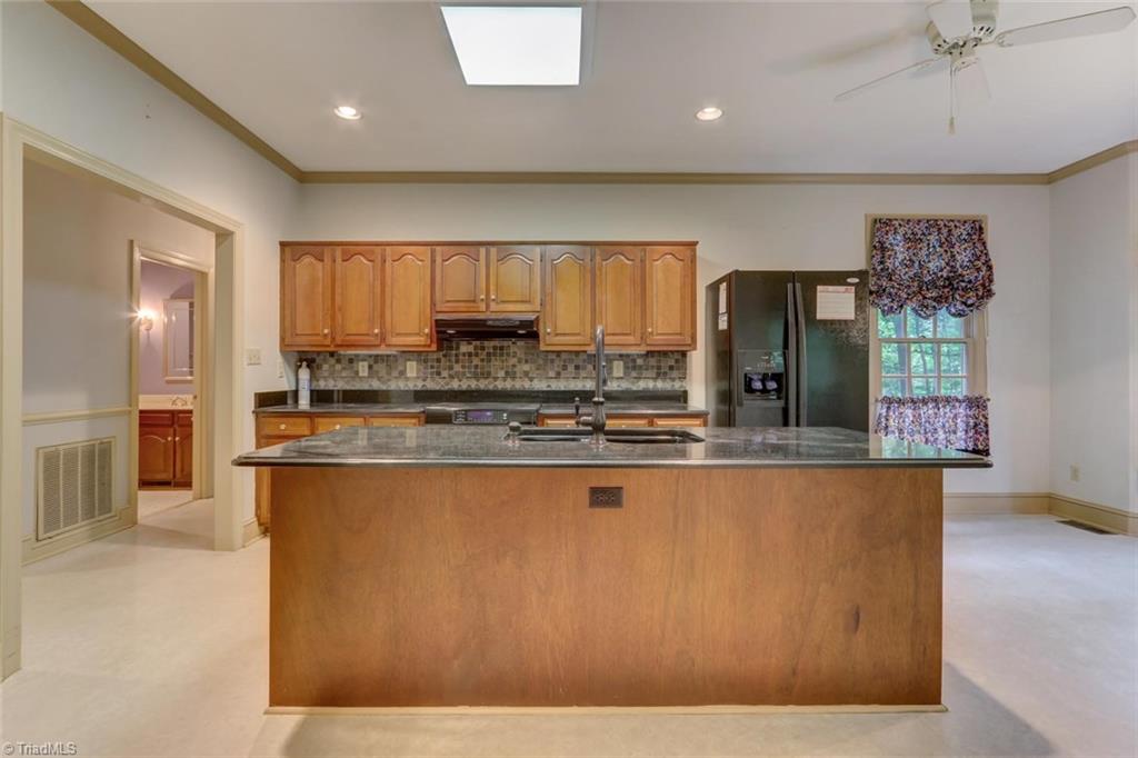 1291 Tellowee Road Eden, NC 27288 - Photo 11 of 30 Gallery Image 11