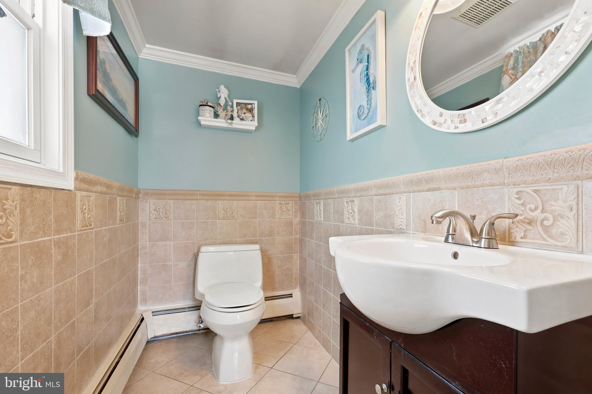 10 Granite Road Levittown, PA 19057 - Photo 11 of 27 Powder Room