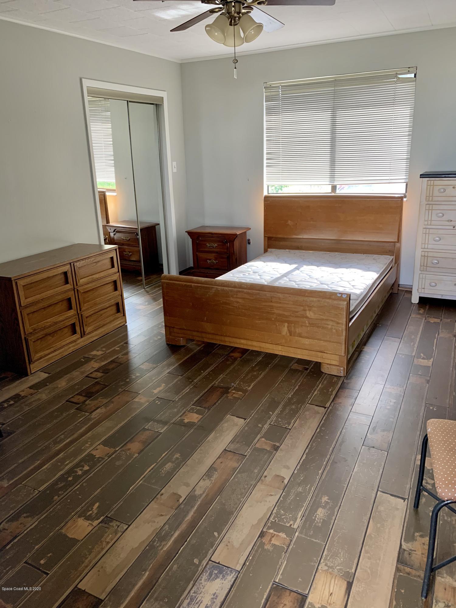 1007 Croton Road Melbourne, FL 32935 - Photo 6 of 11 1 of 2 bdrms upstairs