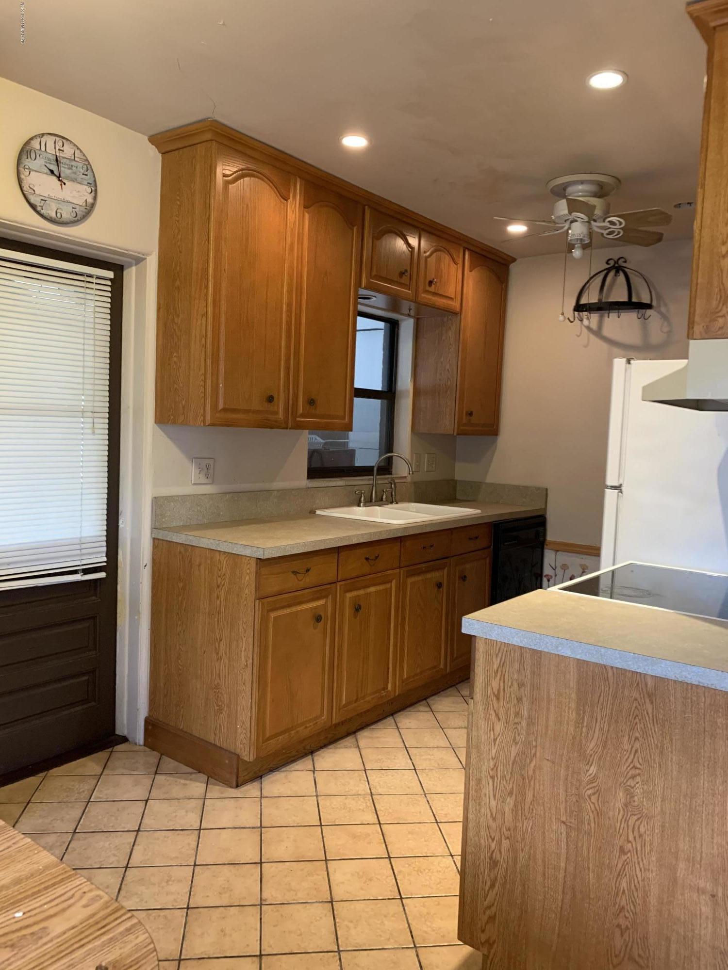 1007 Croton Road Melbourne, FL 32935 - Photo 9 of 11 kitchen 2