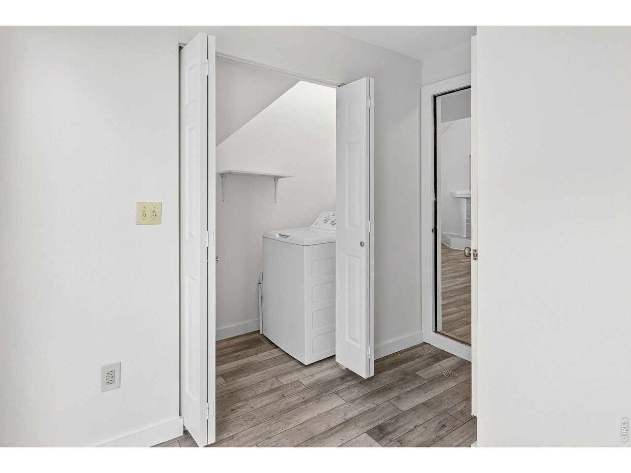 2317 Walnut Street Boulder, CO 80302 - Photo 16 of 34 a view of an empty room