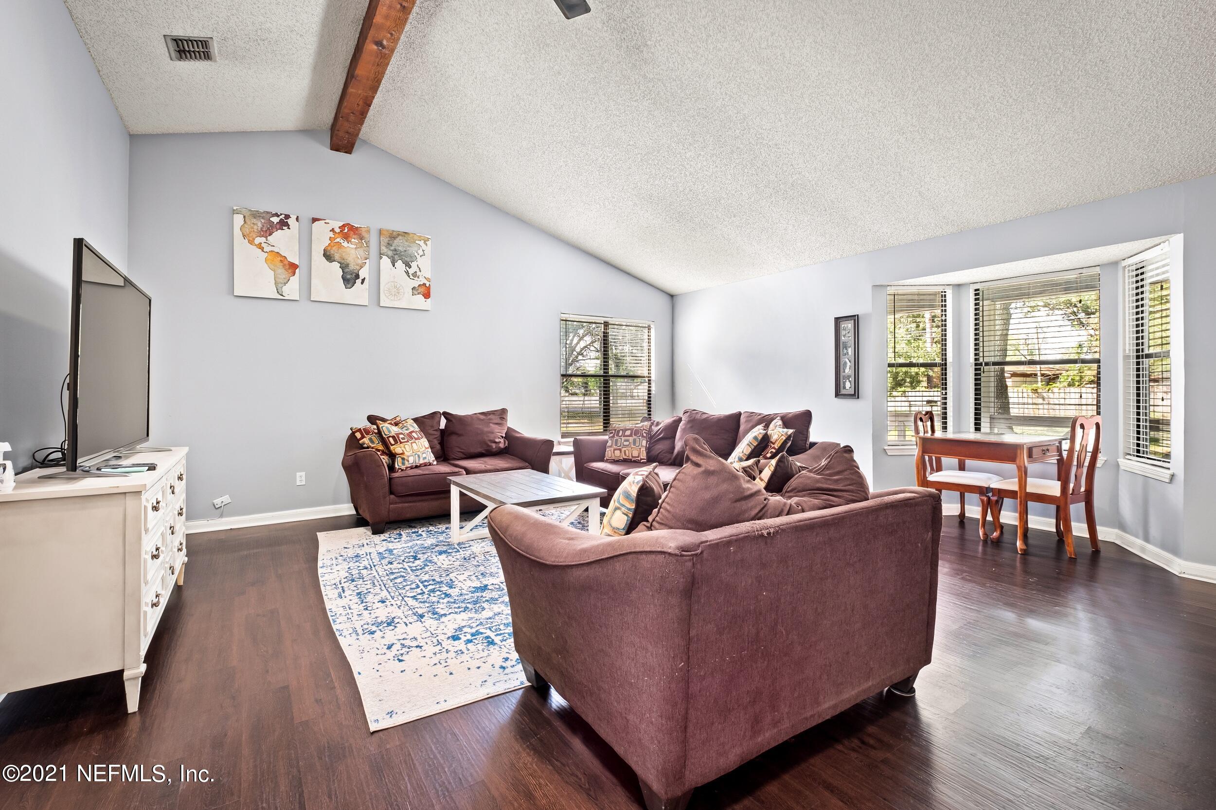6481 Ricker Road Jacksonville, FL 32244 - Photo 10 of 40 Great room