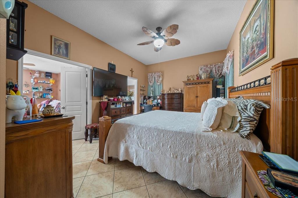 1010 Raining Meadows Lane Orlando, FL 32824 - Photo 24 of 57