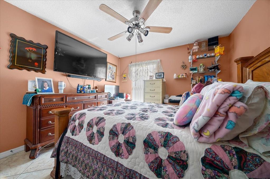 1010 Raining Meadows Lane Orlando, FL 32824 - Photo 32 of 57