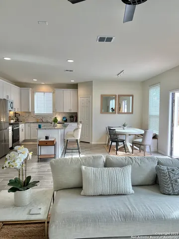 $3,700 | 7822 Ponderosa, Boerne, TX 78015