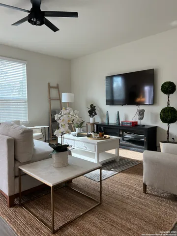 $3,700 | 7822 Ponderosa, Boerne, TX 78015