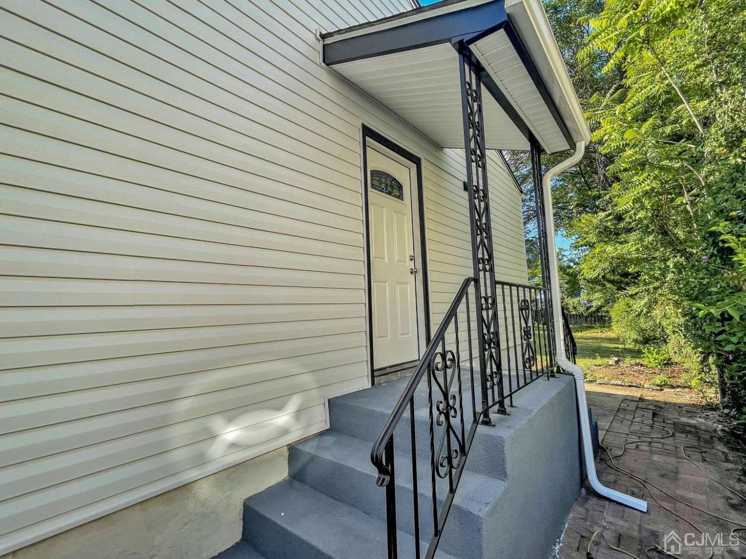 16 Eli Road Colonia, NJ 07067 - Photo 17 of 18 Gallery Image 17