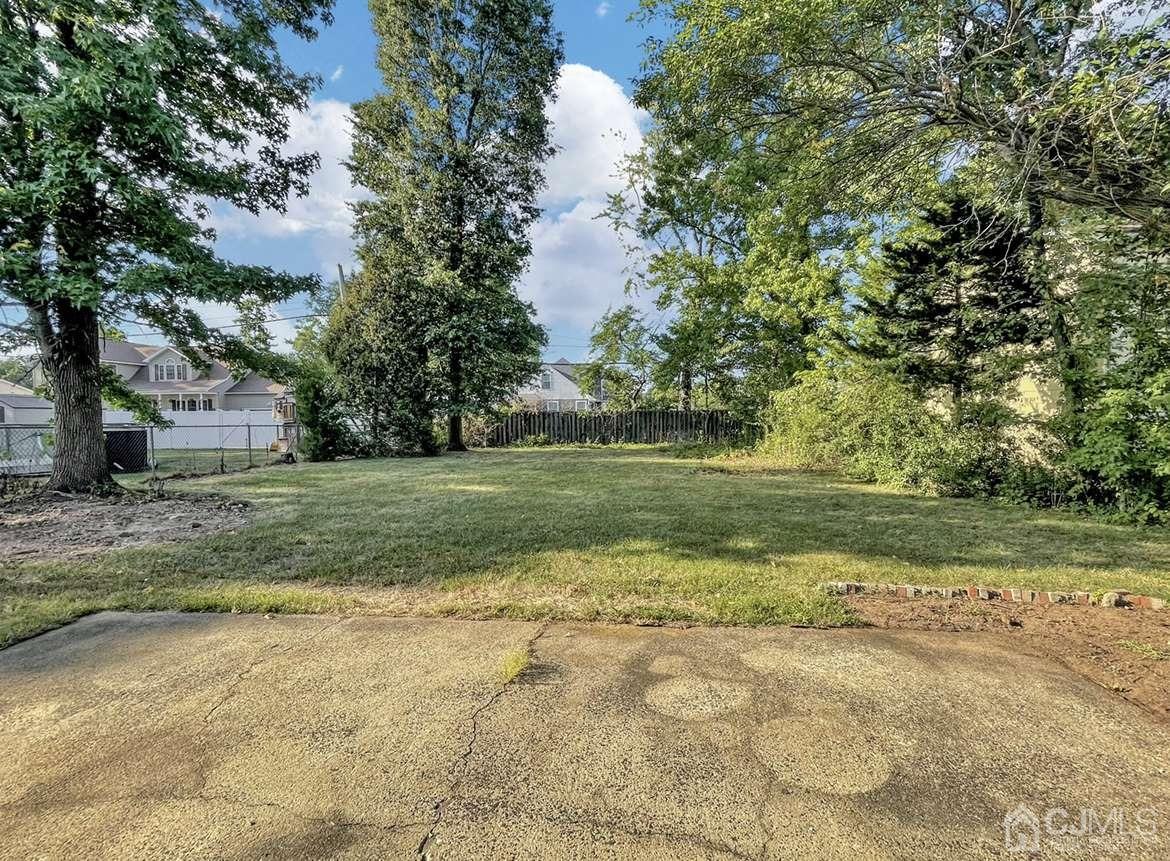 16 Eli Road Colonia, NJ 07067 - Photo 18 of 18 Gallery Image 18