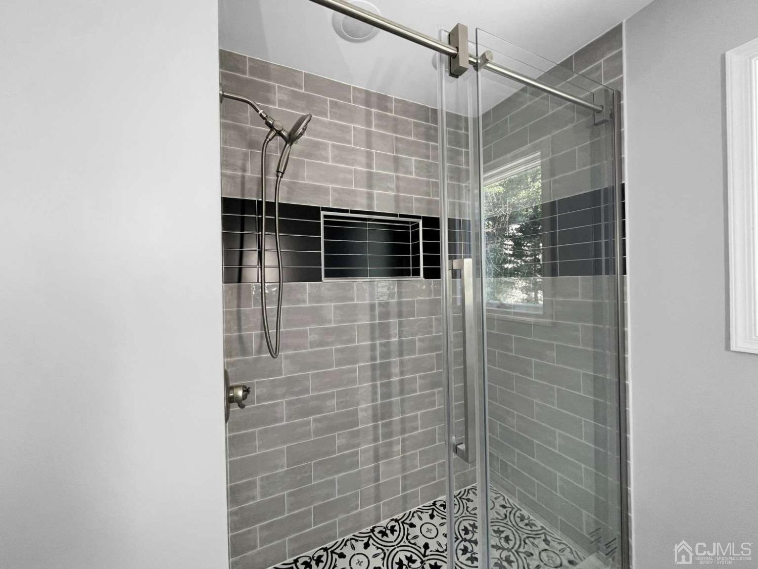 16 Eli Road Colonia, NJ 07067 - Photo 8 of 18 Gallery Image 8