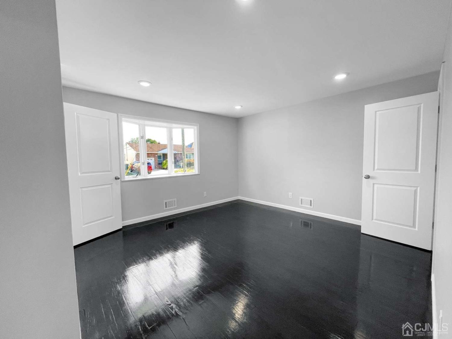 16 Eli Road Colonia, NJ 07067 - Photo 9 of 18 Gallery Image 9