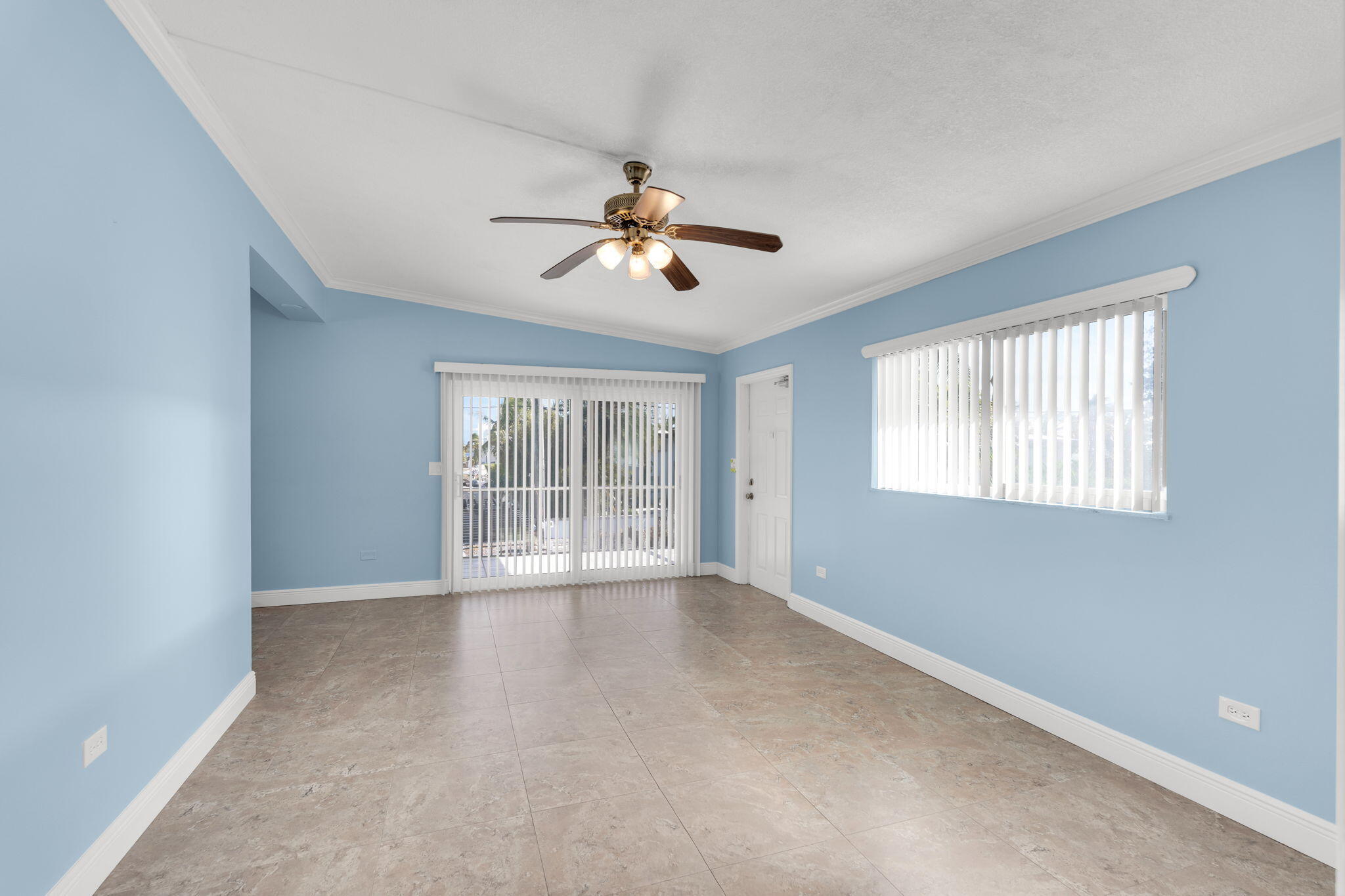 527 Sound Drive Key Largo, FL 33037 - Photo 20 of 50 a view of an empty room with a window