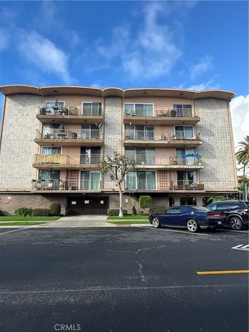 $399,000 | 545 Chestnut Avenue, Unit 116, Long Beach, CA 90802