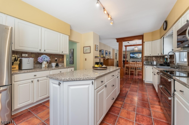 434 Charlestown Road Hampton, NJ 08827 - Photo 15 of 39