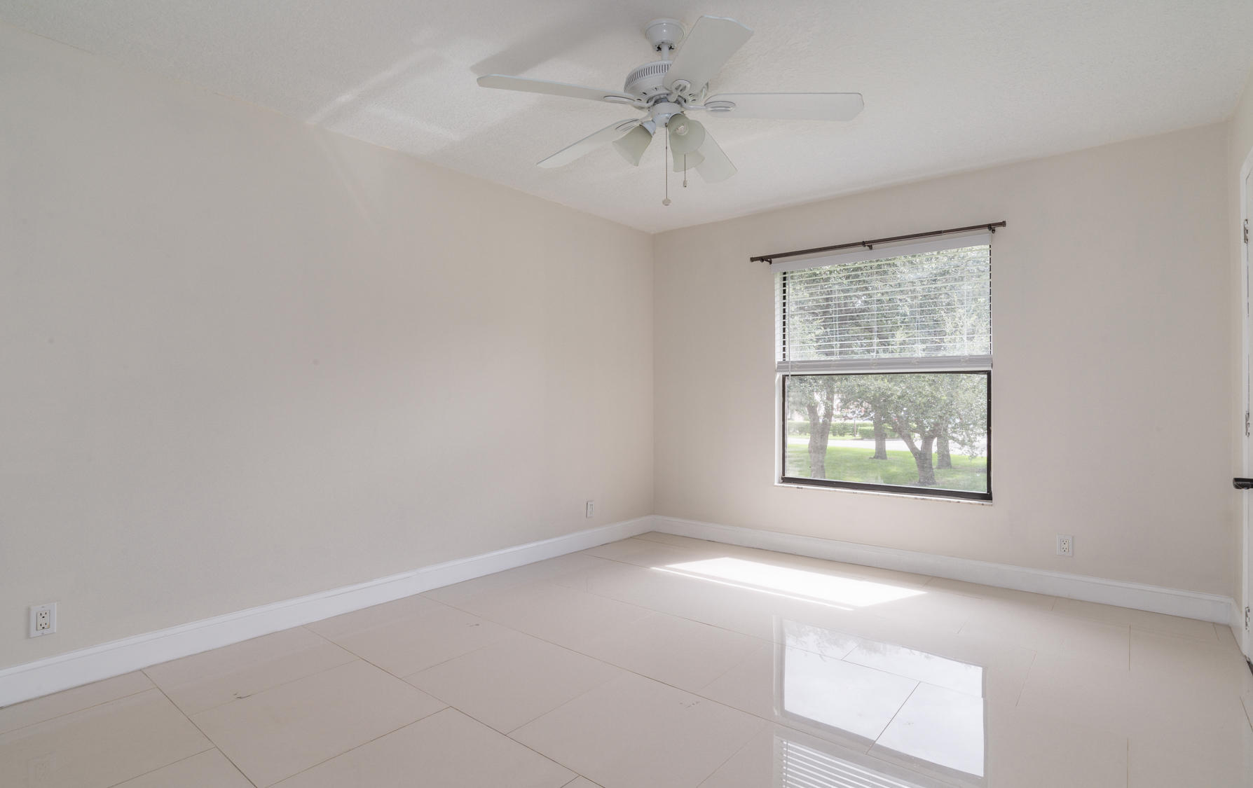 3129 Millwood Terrace, Unit 2340 Boca Raton, FL 33431 - Photo 13 of 23 14-DSC_3828-Juan_D_Guerrero