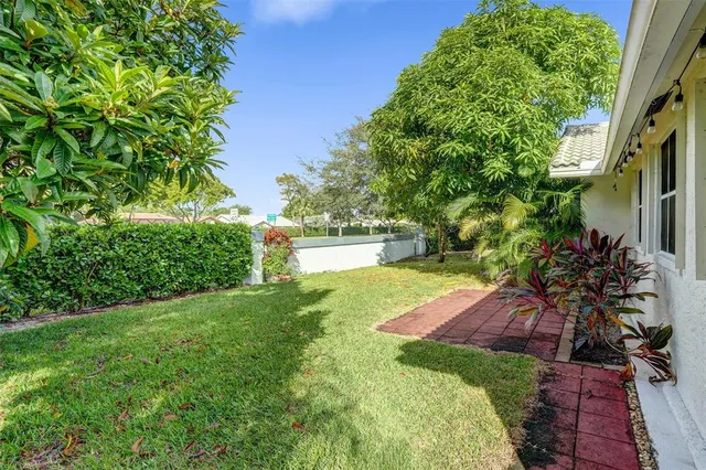 $499,900 | 5372 Pine Circle, Coral Springs, FL 33067