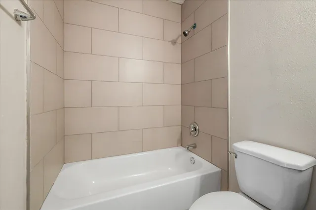 $220,000 | 263 White Oak Drive, Tallahassee, FL 32305