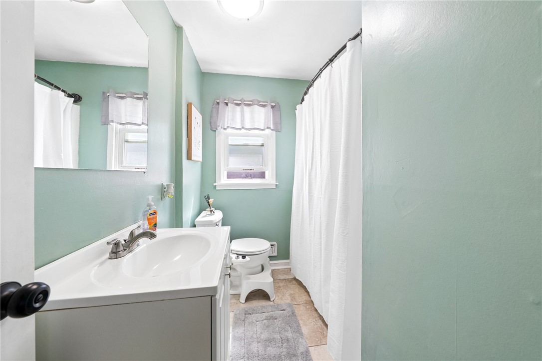 181 Leonard Road Greece, NY 14616 - Photo 18 of 31 Full Bath