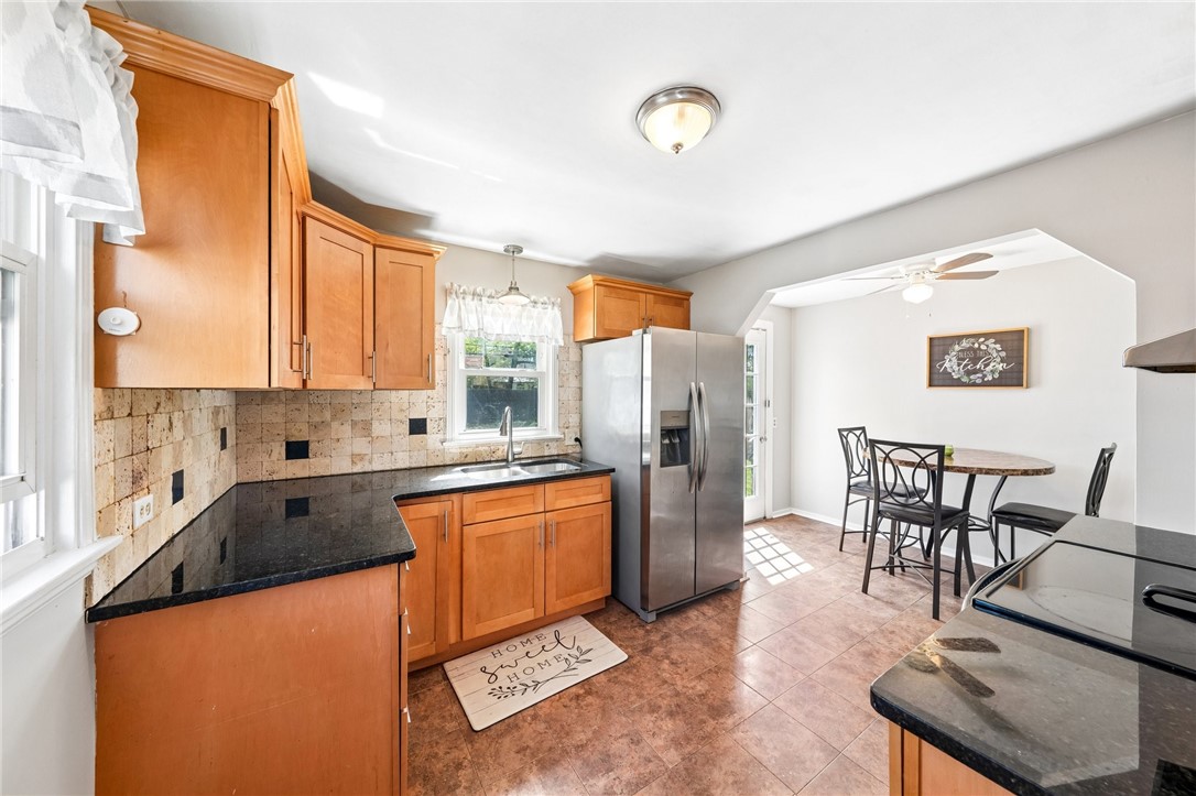 181 Leonard Road Greece, NY 14616 - Photo 4 of 31 Kitchen