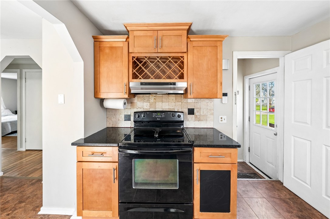 181 Leonard Road Greece, NY 14616 - Photo 8 of 31 Kitchen
