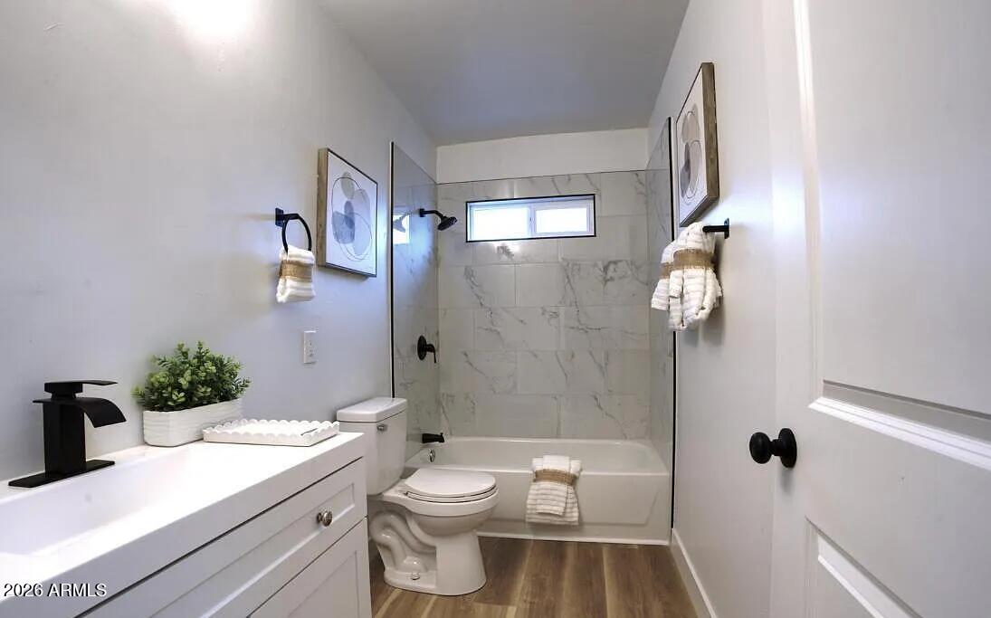 4437 East Almeria Road Phoenix, AZ 85008 - Photo 8 of 28