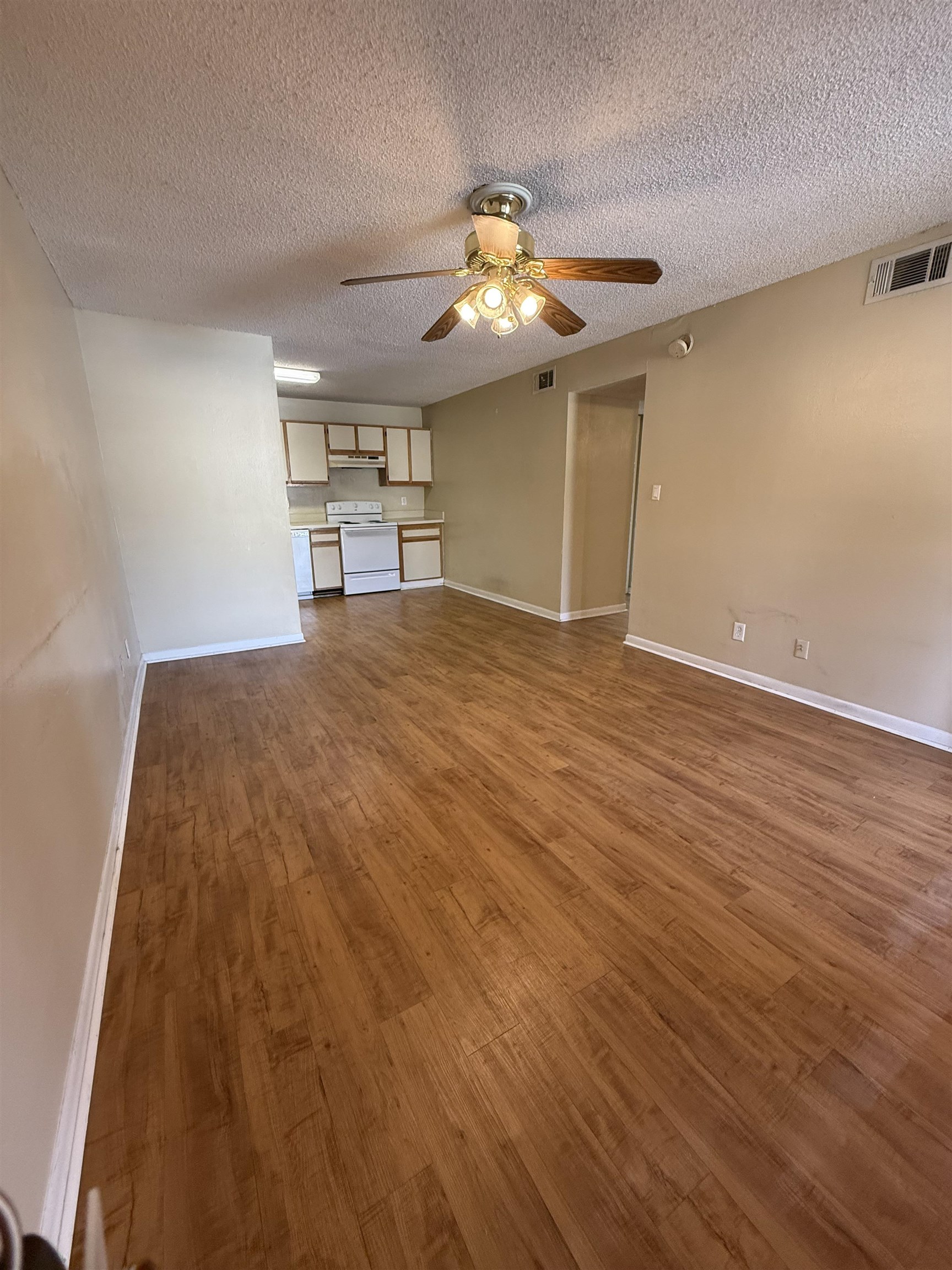 403 Hayden Road, Unit 231 Tallahassee, FL 32304 - Photo 2 of 6