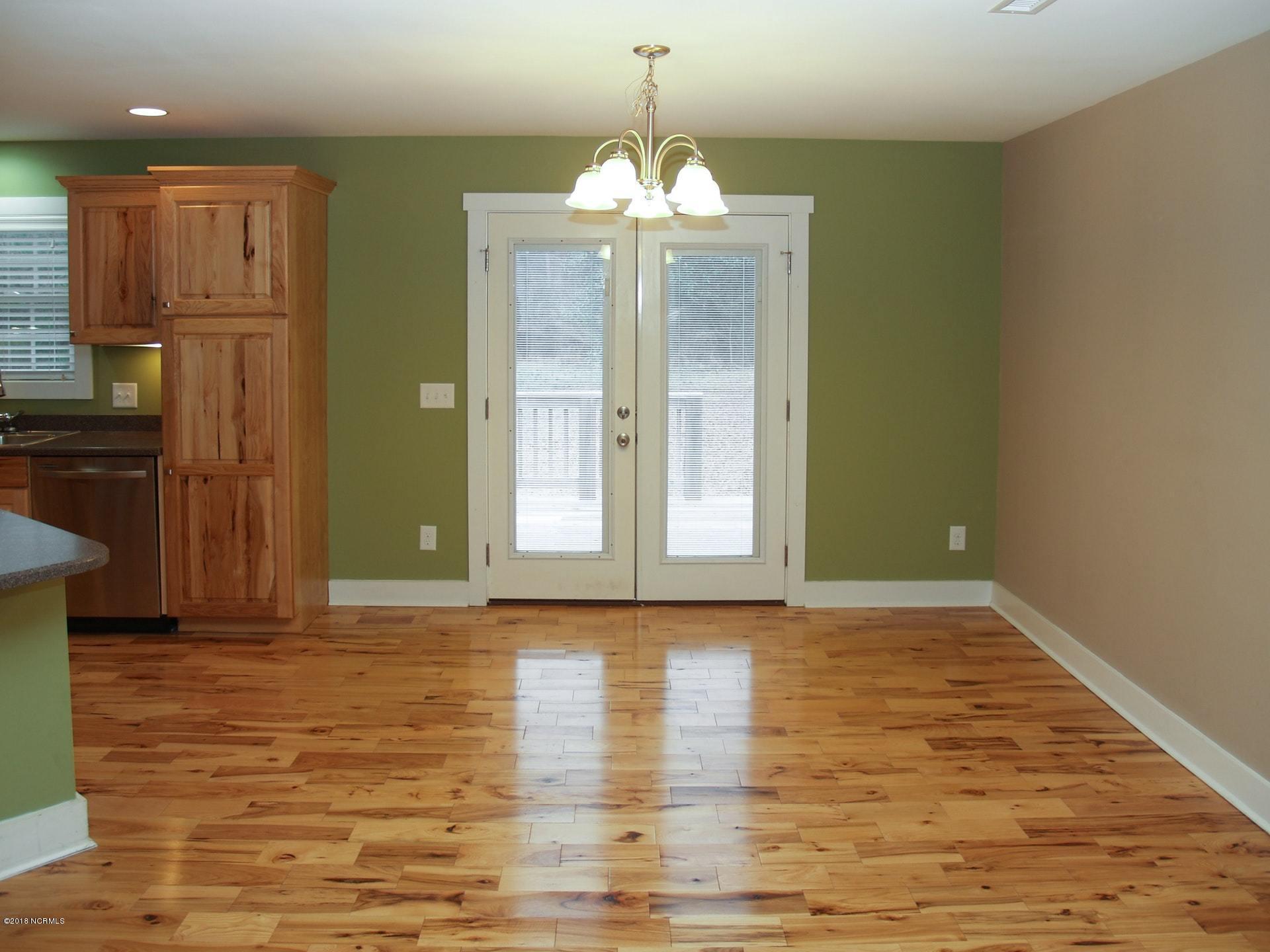 876 Sloop Point Road Hampstead, NC 28443 - Photo 11 of 28 009-259731-(11)_resampled