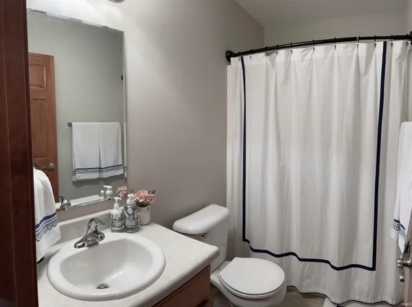 $313,500 | 230 Broadmore Circle, Angola, IN 46703