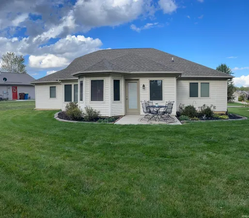 $313,500 | 230 Broadmore Circle, Angola, IN 46703