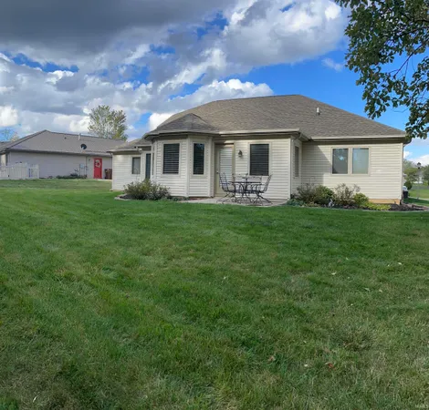 $313,500 | 230 Broadmore Circle, Angola, IN 46703