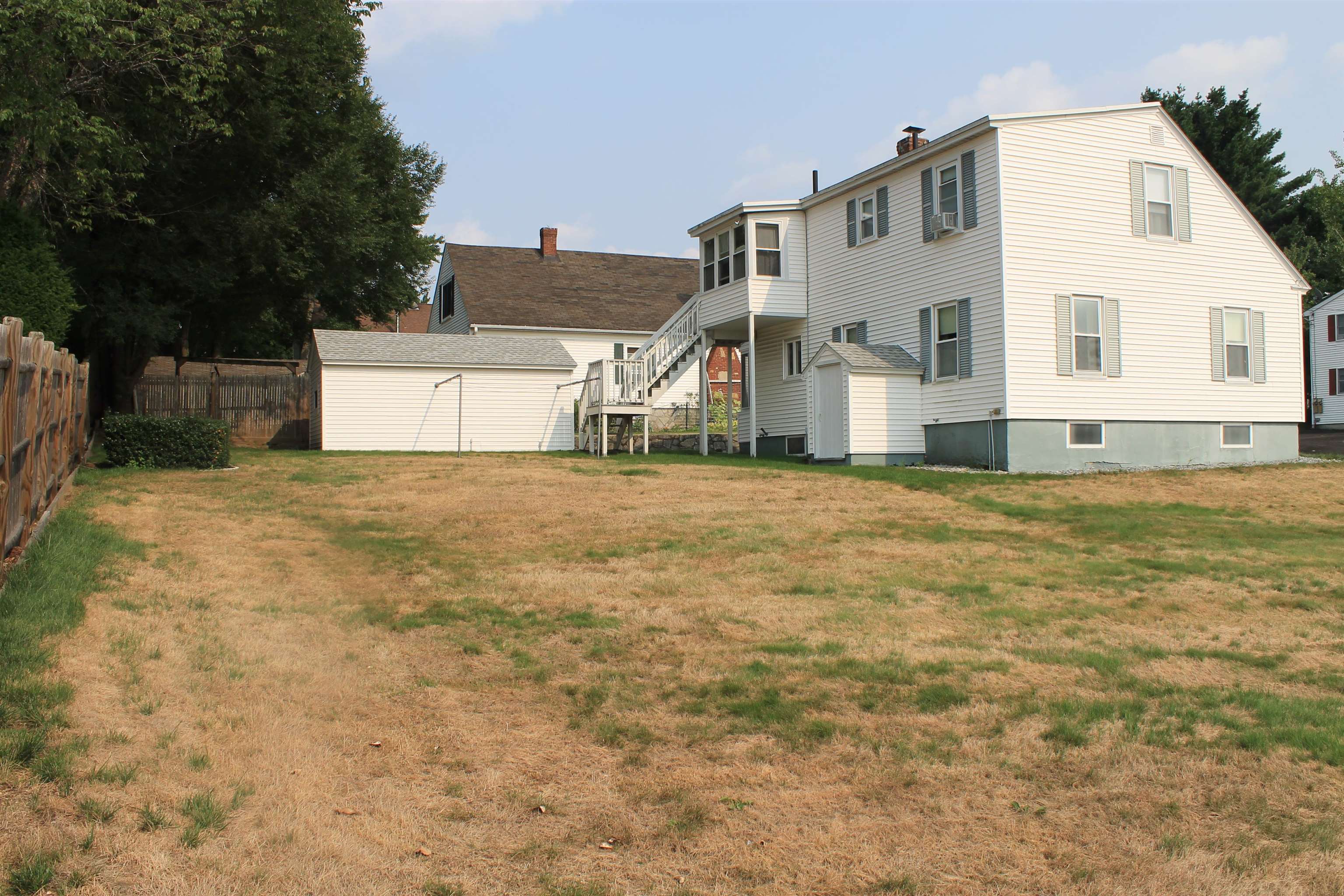 16 Manning Street Manchester, NH 03103 - Photo 11 of 22