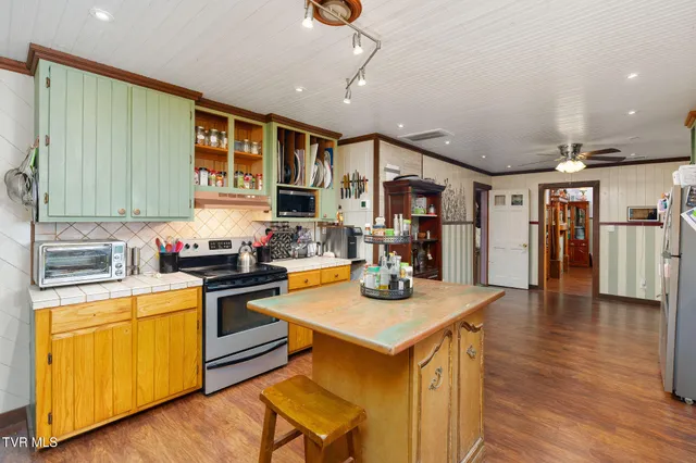 $274,900 | 217 Opie Arnold Road, Limestone, TN 37681