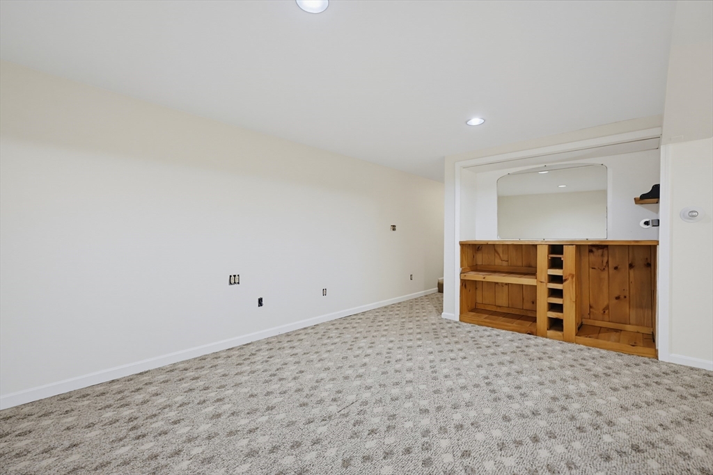 57 Lawton Road, Unit B Shirley, MA 01464 - Photo 34 of 38