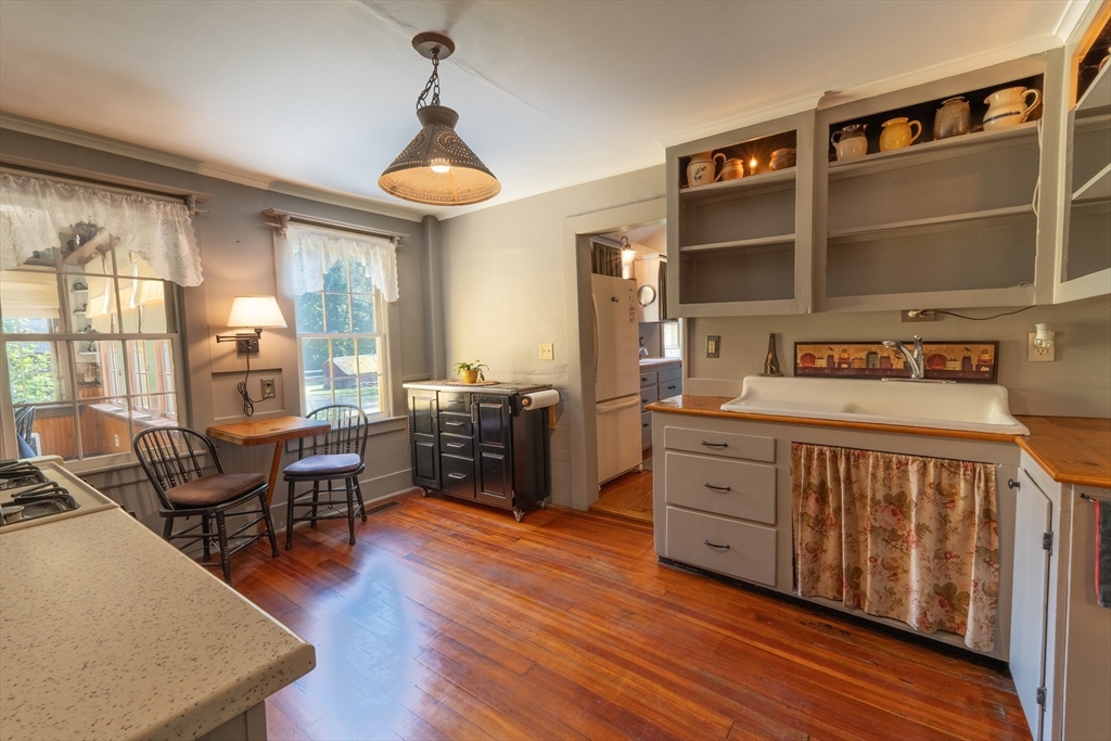 14 Millward Road Charlton, MA 01507 - Photo 8 of 42 Gallery Image 8