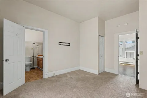 $459,999 | 140 South Cambrian Avenue, Bremerton, WA 98312