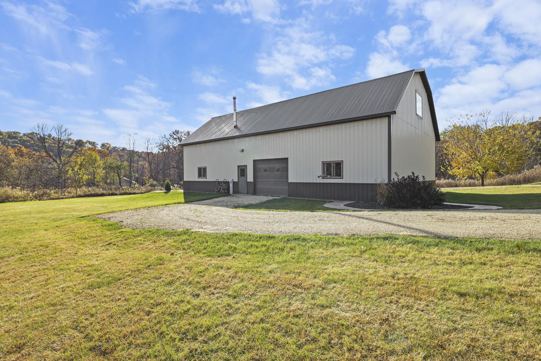 7688 Lone Pine Road Barneveld, WI 53507 - Photo 4 of 65