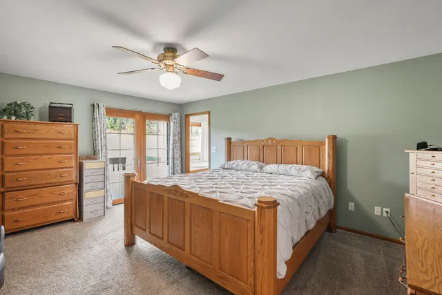 $879,900 | 7688 Lone Pine Road, Barneveld, WI 53507