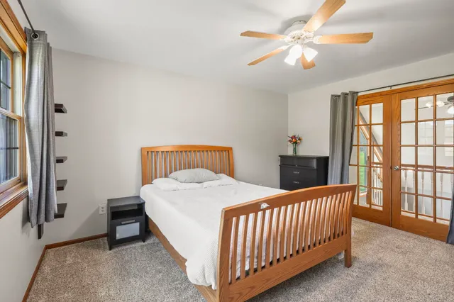 $879,900 | 7688 Lone Pine Road, Barneveld, WI 53507