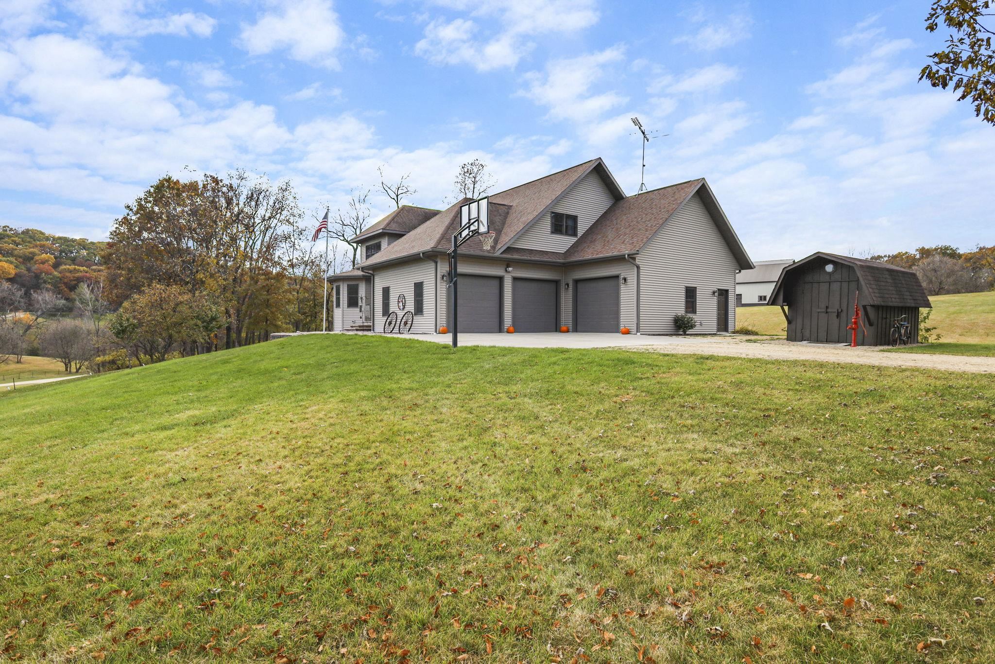 7688 Lone Pine Road Barneveld, WI 53507 - Photo 6 of 65