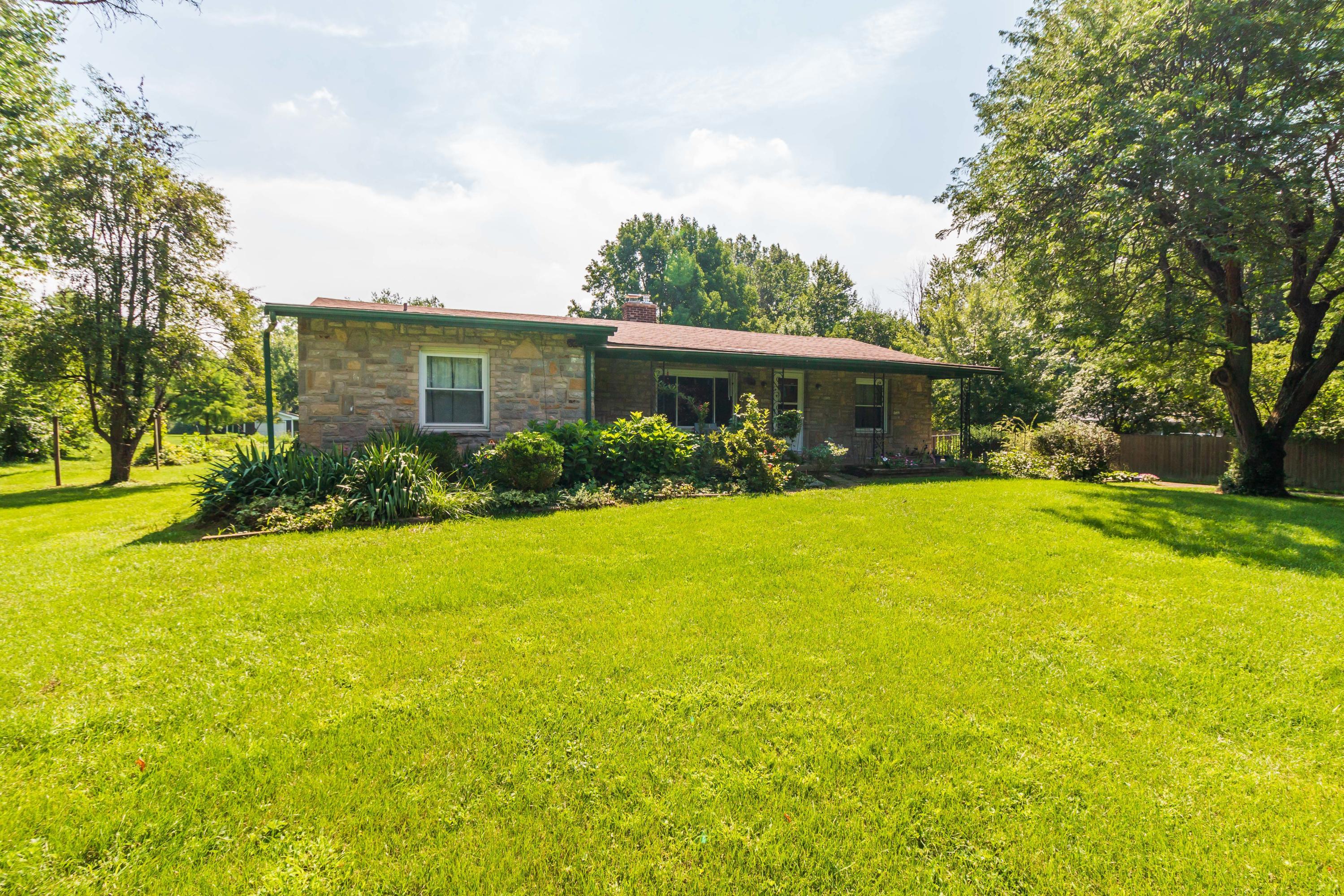 5580 Sinclair Road Columbus, OH 43229 - Photo 3 of 5 Gallery Image 3
