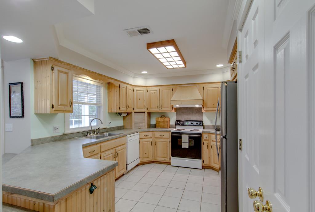 1727 Walden Ridge Road Manchester, TN 37355 - Photo 10 of 29 a kitchen with a sink appliances and cabinets