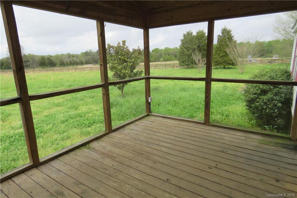 2512 Saluda Road Chester, SC 29706 - Photo 2 of 20