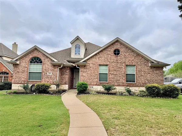 $2,500 | 900 Ascension Drive, Hurst, TX 76053