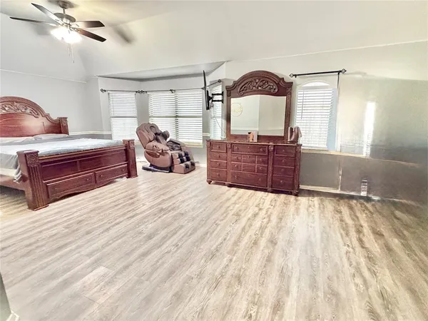 $2,500 | 900 Ascension Drive, Hurst, TX 76053