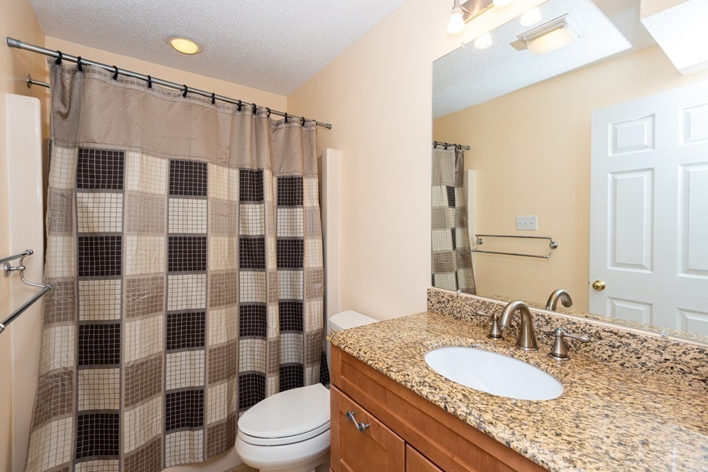 71 Abington Road, Unit 71 Danvers, MA 01923 - Photo 16 of 39 Gallery Image 16