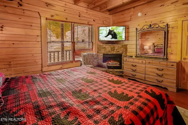 $1,650,000 | 948 Black Bear Cub Way, Sevierville, TN 37862