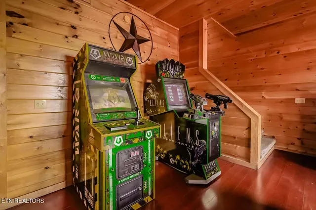 $1,650,000 | 948 Black Bear Cub Way, Sevierville, TN 37862