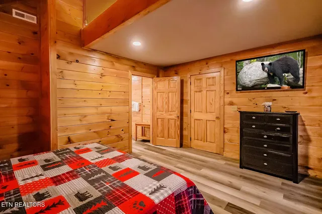 $1,650,000 | 948 Black Bear Cub Way, Sevierville, TN 37862