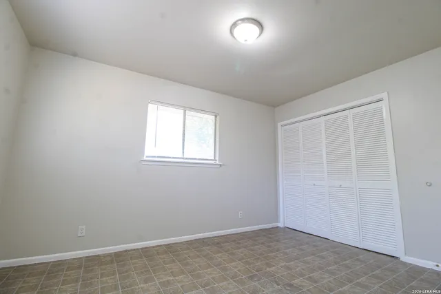 $1,495 | 223 Balboa Drive, Universal City, TX 78148