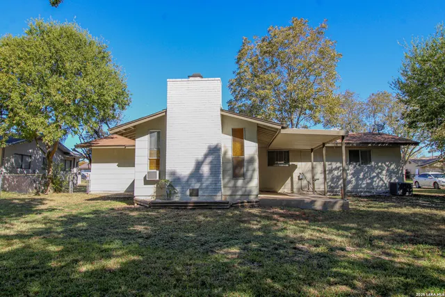 $1,495 | 223 Balboa Drive, Universal City, TX 78148