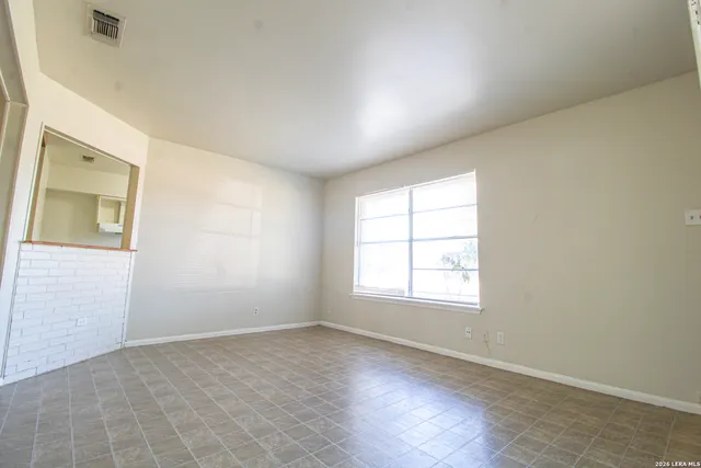 $1,495 | 223 Balboa Drive, Universal City, TX 78148